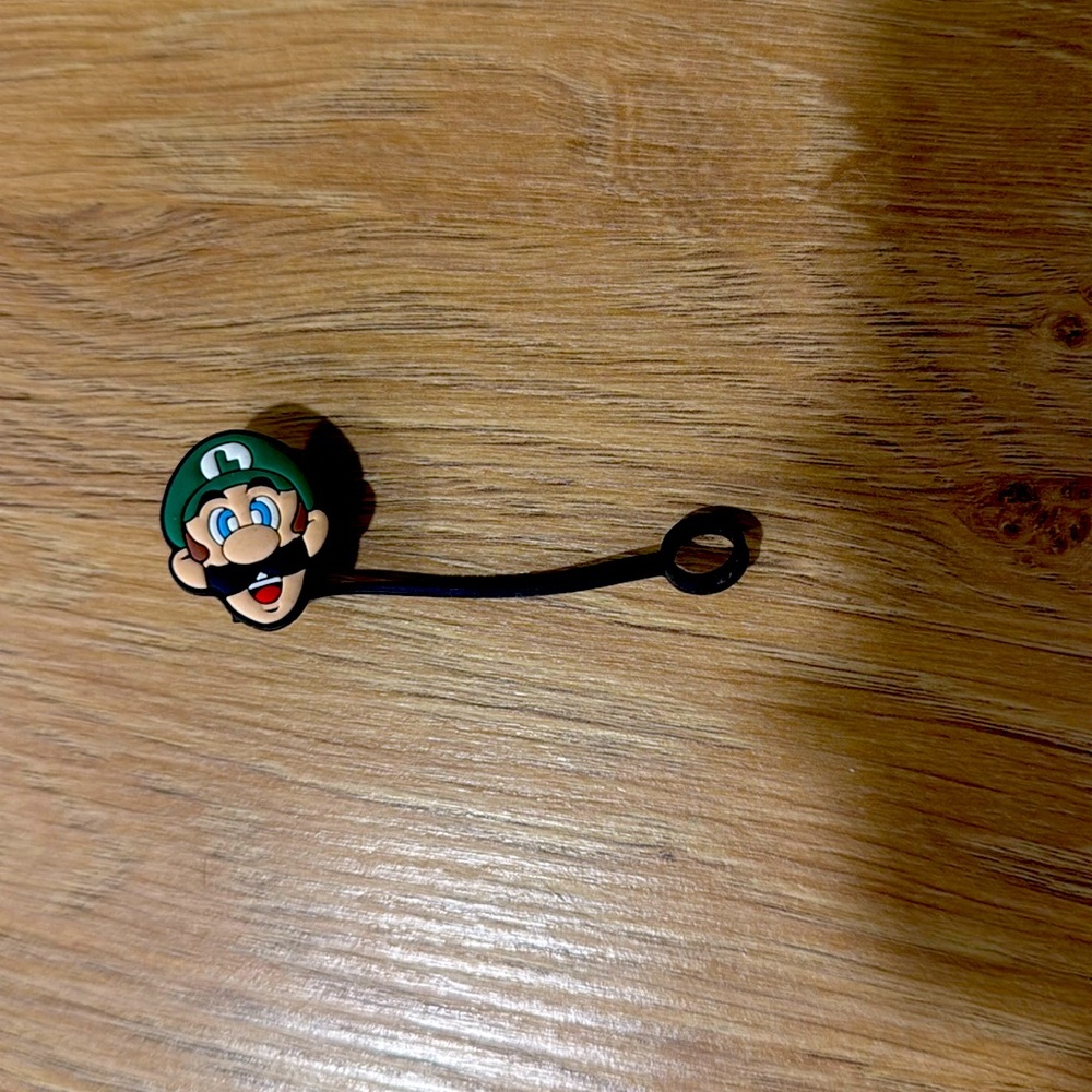 Luigi straw protector